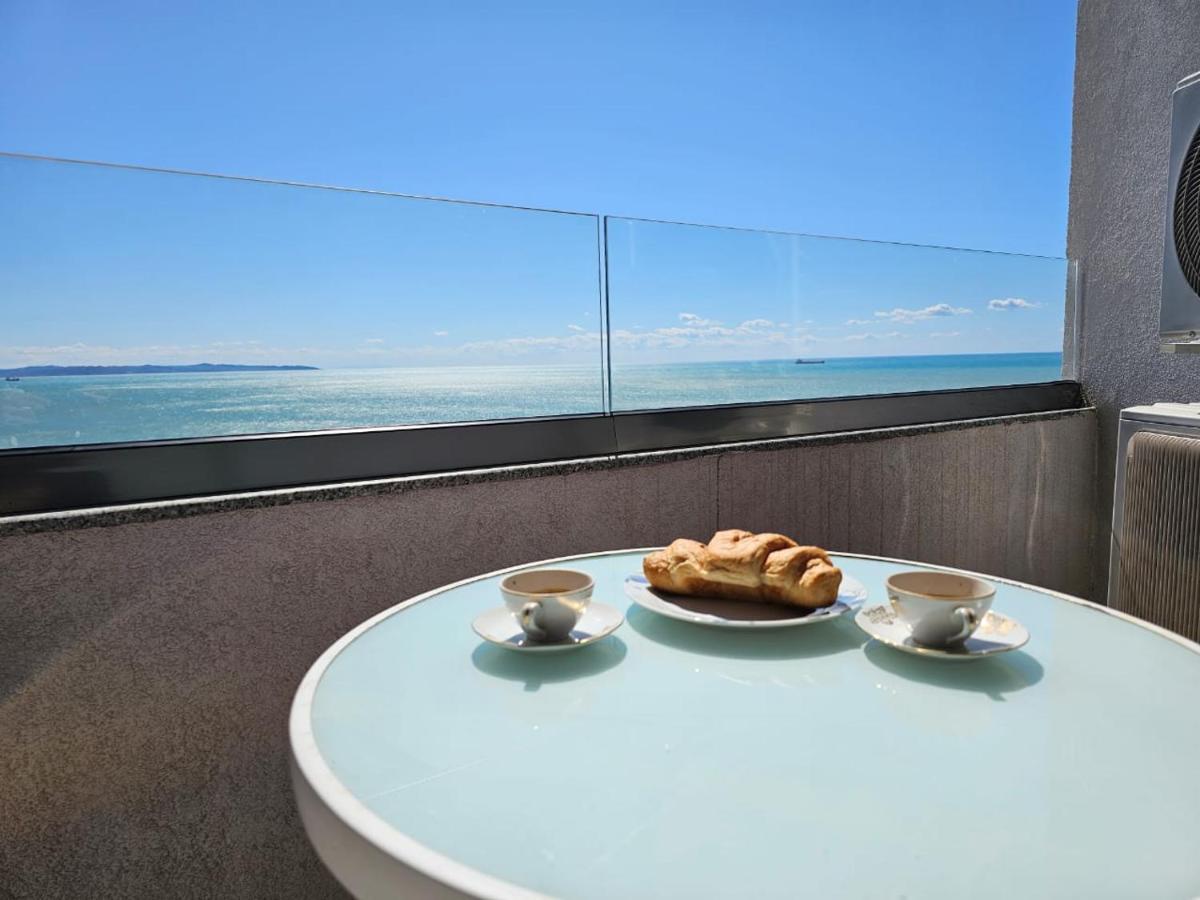 Sky & Sea View Luxury Apartments Durres Bagian luar foto