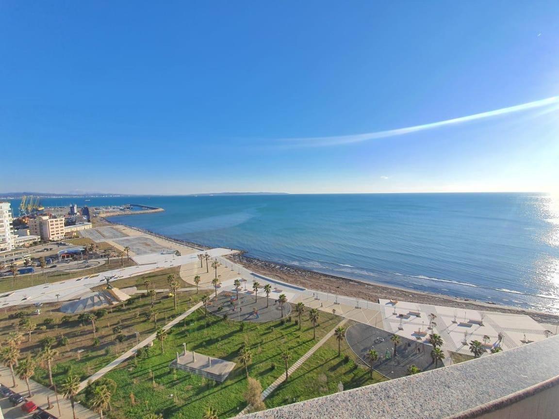 Sky & Sea View Luxury Apartments Durres Bagian luar foto