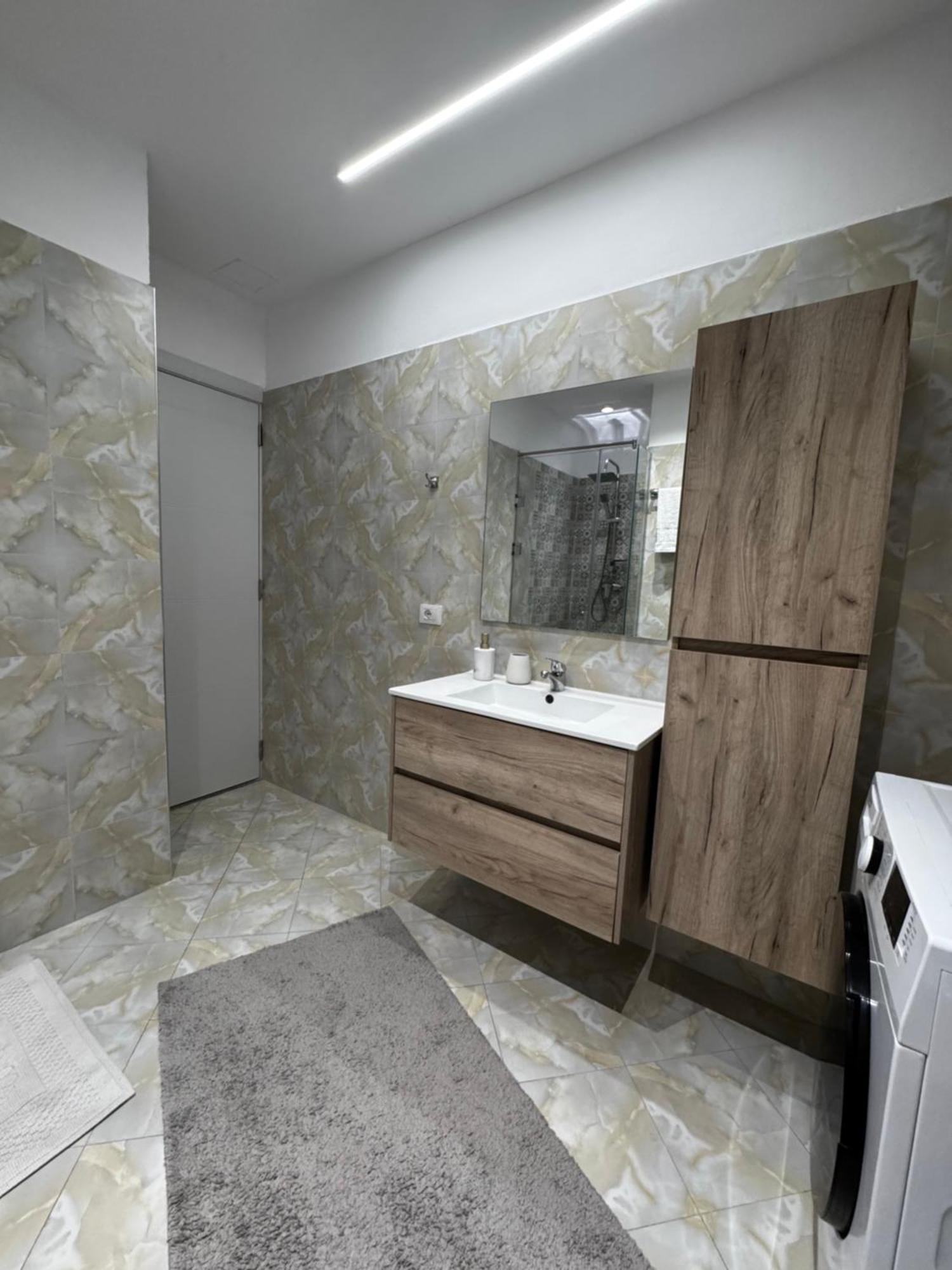 Sky & Sea View Luxury Apartments Durres Bagian luar foto